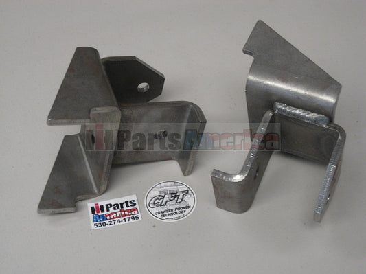 CPT Rear Suspension Leafspring Hanger Set for 1971-80 Scout II, Terra, Traveler