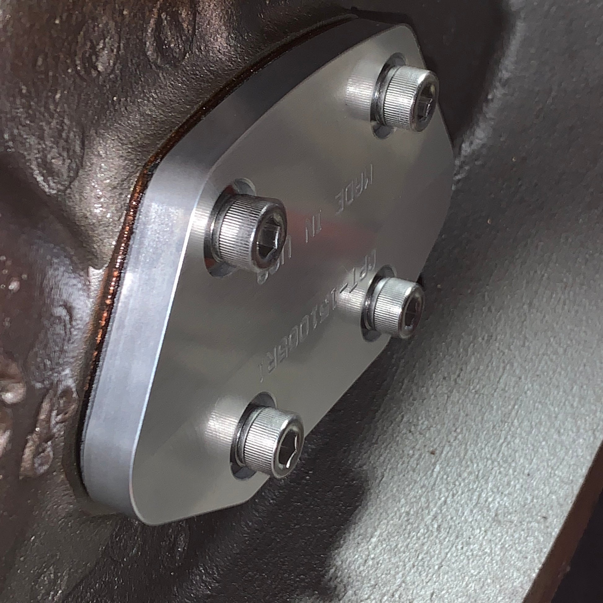 CPT Billet Aluminum Camshaft Rear Bearing Plate for IH 266, 304, 345, 392 V8 Engine